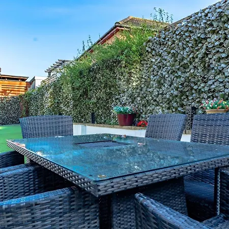 Delightful With Secure Garden And Parking Bristol