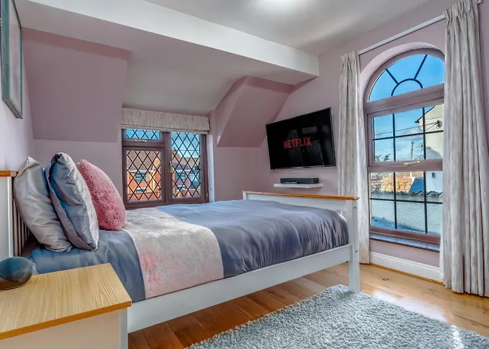 Cosy Pet Friendly House With Garden And Parking Casa de Férias *